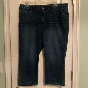 Comfortable denim capris!